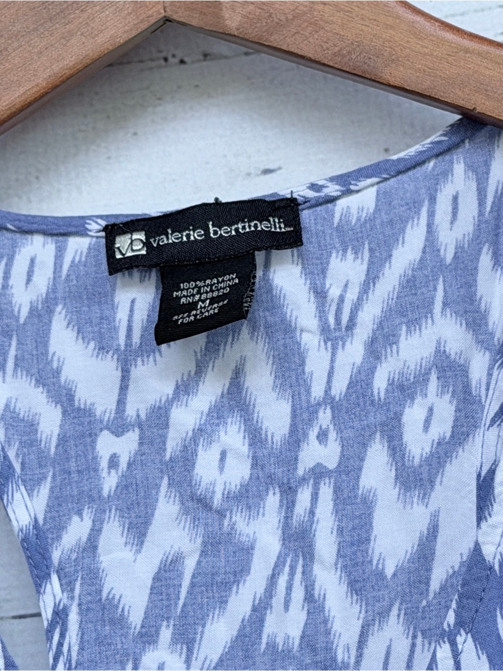 Valerie Bertinelli Blue Ikat Scoop Neck Tank- Medium - Picture 2 of 4